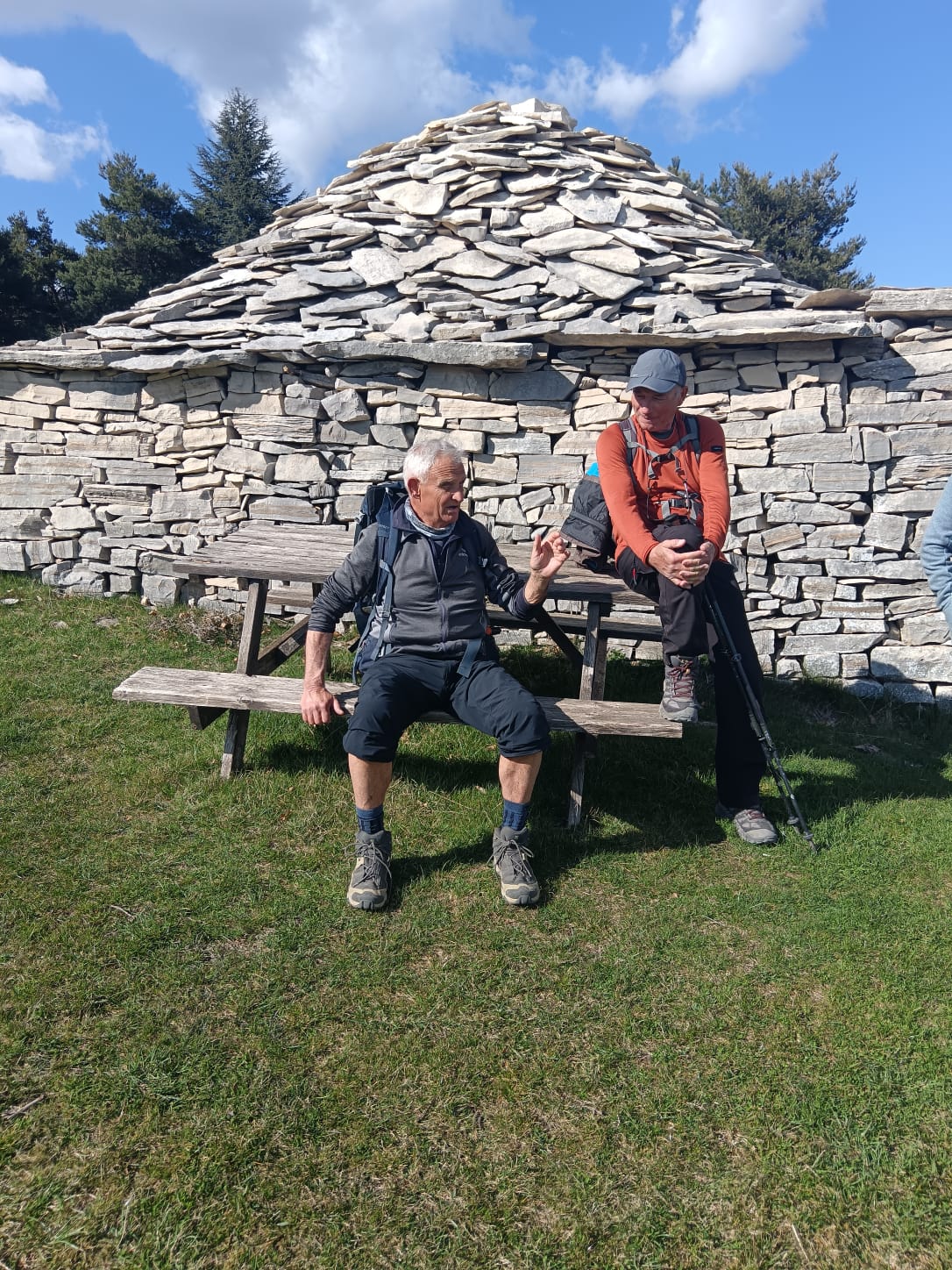 WhatsApp 3 19 at 19.02.10